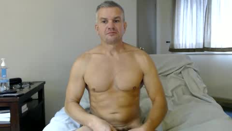allnaked4 online show from November 27, 9:00 pm
