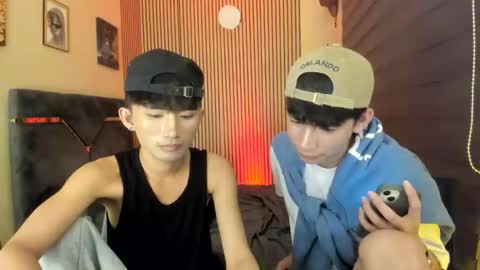 Snapshot of alluring_alpha chatting on October 5, 3:41 pm kim and josh online show from October 5, 3:41 pm