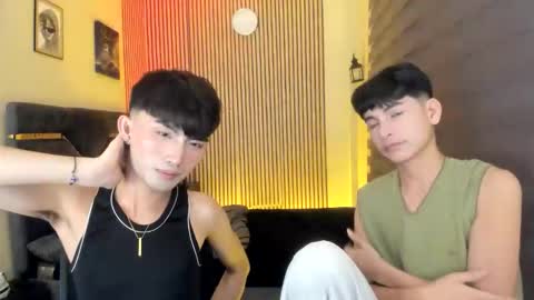 Snapshot of alluring_alpha chatting on September 12, 5:15 pm kim and josh online show from September 12, 5:15 pm