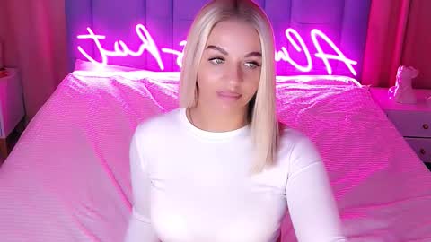 AlwaysHot online show from November 5, 2:24 am