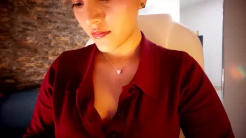 ally_summer online show from November 15, 3:19 am