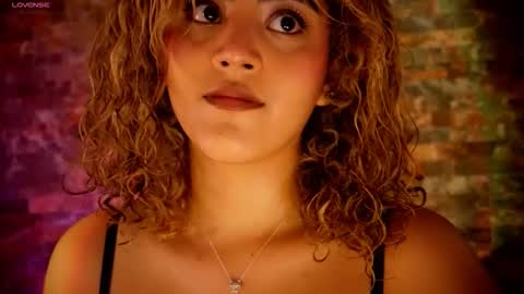 ally_summer online show from December 2, 2:21 am