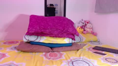 Allysonstonnes online show from November 29, 4:31 am