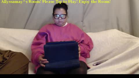 Allyssamay online show from January 9, 4:18 am