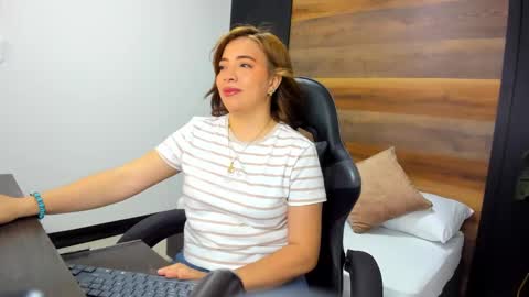 ALMA FENIX  online show from September 20, 6:55 pm