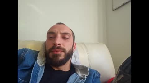 almarik online show from December 1, 7:23 pm