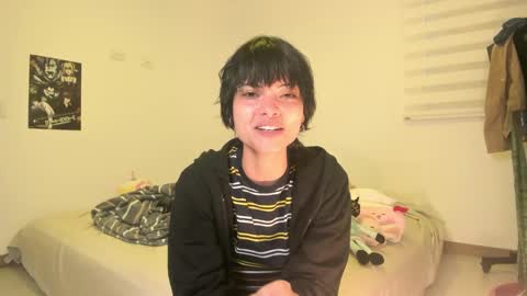 Snapshot of alone_together_ chatting on December 23, 10:44 pm luca or garu D online show from December 23, 10:44 pm