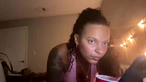 Snapshot of alongcamelexy chatting on September 10, 2:56 am alongcamelexy online show from September 10, 2:56 am