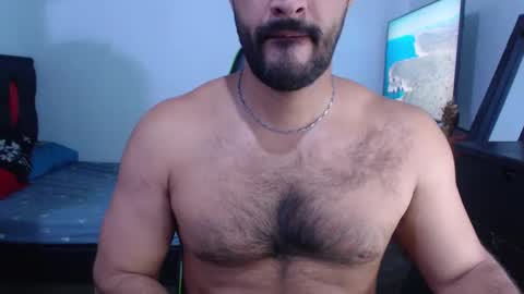 alonxoo online show from December 8, 4:11 am