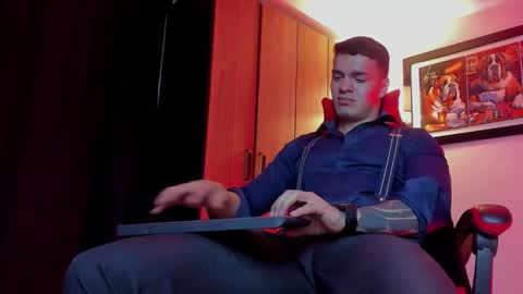 alpha_dominus_ online show from December 23, 4:18 am