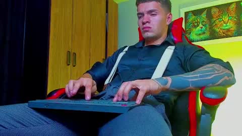 alpha_dominus_ online show from September 25, 5:14 am