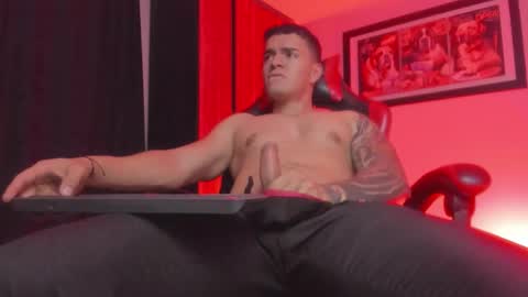 alpha_dominus_ online show from March 11, 5:32 am