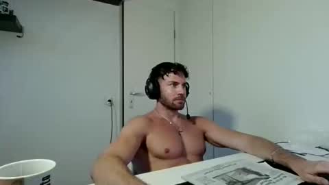 alphah_hunk online show from March 7, 5:13 pm