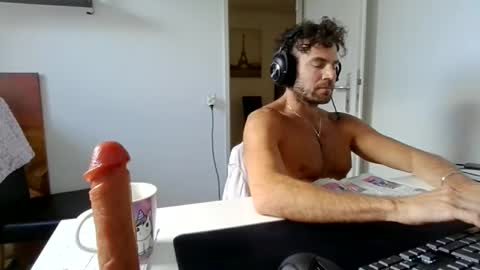 alphah_hunk online show from May 13, 9:52 am