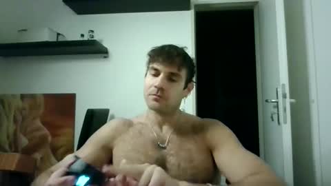 alphah_hunk online show from November 7, 4:42 pm