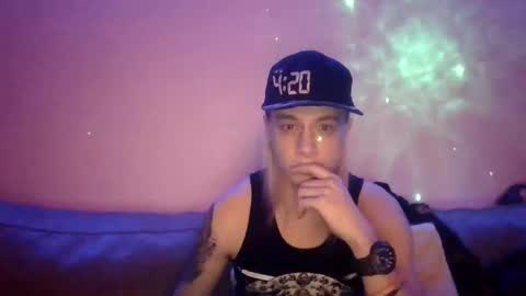 altboy010 online show from December 29, 3:54 am