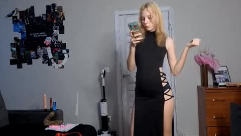 May online show from December 13, 8:15 pm