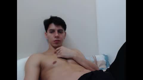 alvarodancer online show from February 22, 3:58 pm