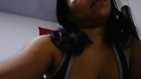 analia online show from February 13, 3:32 am