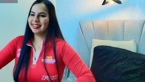   A L Y  online show from October 7, 11:39 am