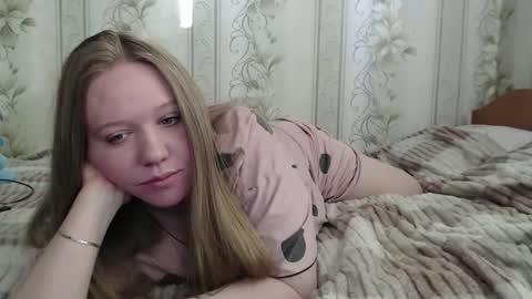 alya764770 online show from April 2, 12:40 am