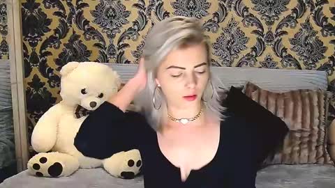 aly online show from February 21, 10:17 am