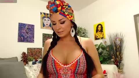 Alicia online show from March 8, 10:45 pm