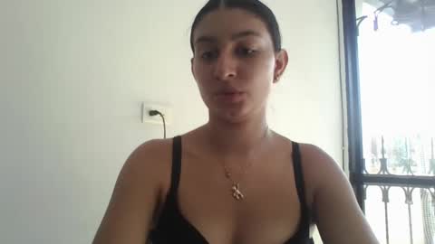 Snapshot of alyson0001 chatting on January 30, 2:04 pm allyson online show from January 30, 2:04 pm