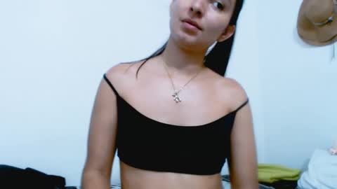 Snapshot of alyson0001 chatting on February 13, 6:37 pm allyson online show from February 13, 6:37 pm