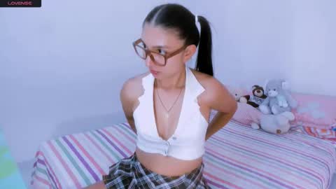 Snapshot of alyson0001 chatting on October 2, 7:45 pm allyson online show from October 2, 7:45 pm