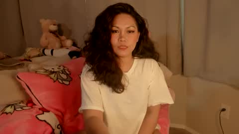 Alyssa online show from March 3, 8:05 pm