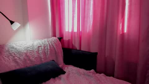 Alyssa  I will be online December 1 at 2000 UTC  online show from November 14, 8:05 am