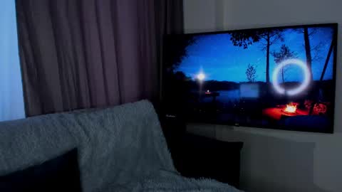 Alyssa  I will be online December 1 at 2000 UTC  online show from February 27, 6:02 am