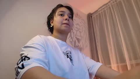 alyssia wolds online show from November 19, 1:05 am