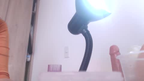 valentia online show from February 24, 1:03 pm