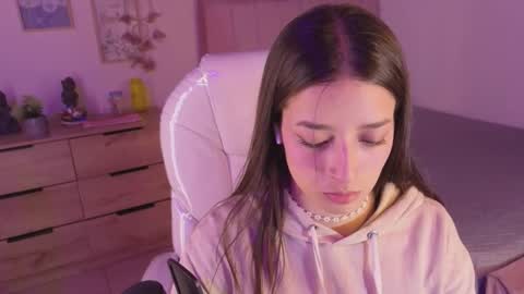 B I A N C A online show from November 19, 3:17 am