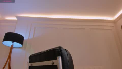 Amalia cruss online show from October 20, 12:04 am