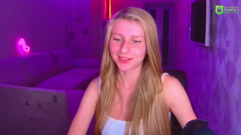 Amalia online show from November 8, 2:53 pm