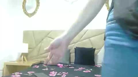 amanda_ramirez online show from October 25, 9:15 pm