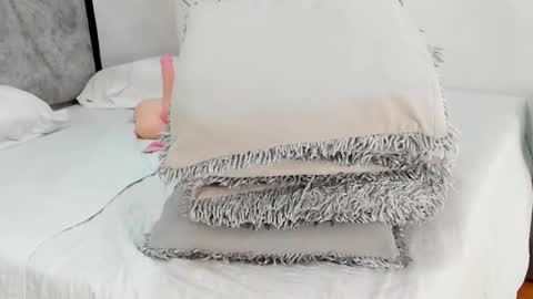 Snapshot of amandanordby_ chatting on February 27, 2:25 am Miss Amanda online show from February 27, 2:25 am