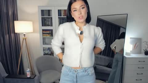 Amanda online show from January 13, 8:00 am