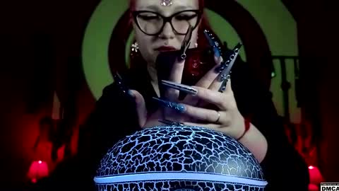 Goddess Amanita online show from April 1, 1:41 pm