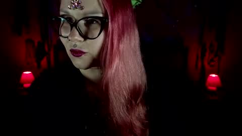 Goddess Amanita online show from May 13, 11:42 am
