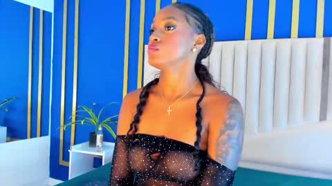 Amara online show from October 28, 3:24 pm