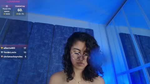 Emily online show from January 12, 2:24 pm