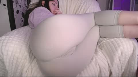 Snapshot of amazing_agness chatting on December 20, 9:54 am amazing_agness online show from December 20, 9:54 am