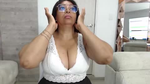  Amber Sofhia  online show from January 8, 10:04 pm