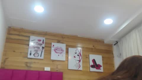 Amber Moore online show from October 16, 11:58 pm