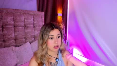 amber_palmer online show from May 4, 8:48 pm