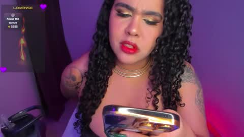 Snapshot of amber_smith20 chatting on September 25, 1:34 am find me here ---    online show from September 25, 1:34 am